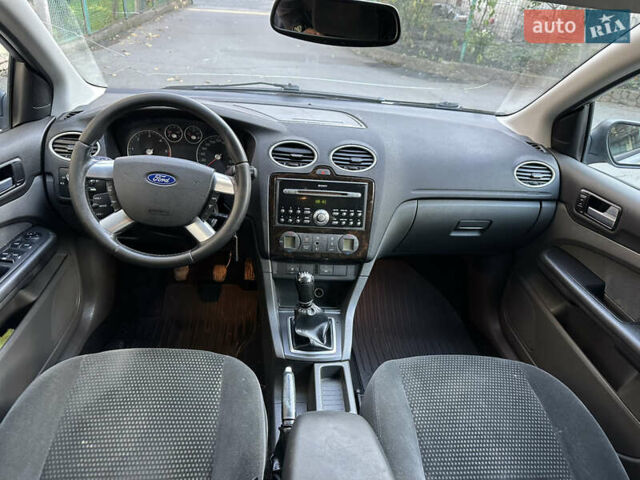 Форд Фокус 2005 в Черновцах на Automoto.ua Серый Форд Фокус, объемом двигателя 2 л и пробегом 320 тыс. км за 4150 $, фото 24 на Automoto.ua