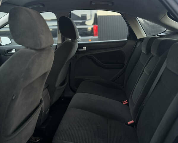 Серый Форд Фокус, объемом двигателя 2 л и пробегом 323 тыс. км за 4100 $, фото 11 на Automoto.ua