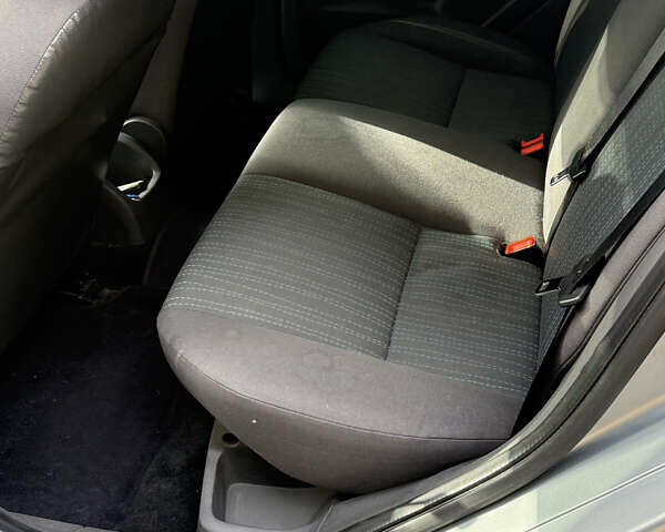 Сірий Форд Фокус, об'ємом двигуна 1.39 л та пробігом 265 тис. км за 4400 $, фото 23 на Automoto.ua