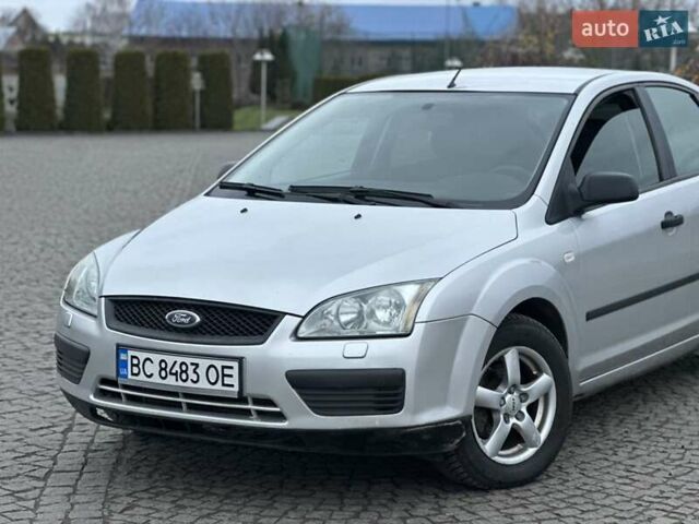 Сірий Форд Фокус, об'ємом двигуна 1.56 л та пробігом 225 тис. км за 3199 $, фото 6 на Automoto.ua