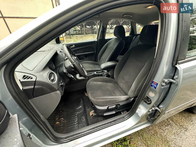 Сірий Форд Фокус, об'ємом двигуна 2 л та пробігом 320 тис. км за 3750 $, фото 14 на Automoto.ua