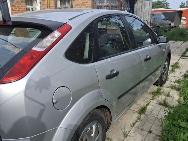 Сірий Форд Фокус, об'ємом двигуна 1.6 л та пробігом 218 тис. км за 5000 $, фото 5 на Automoto.ua