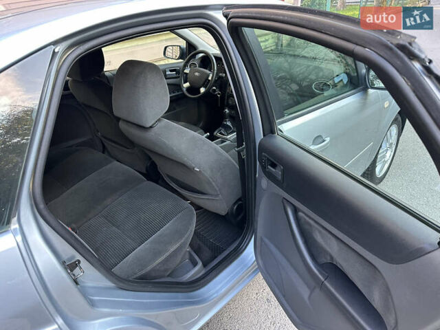 Форд Фокус 2005 в Черновцах на Automoto.ua Серый Форд Фокус, объемом двигателя 2 л и пробегом 320 тыс. км за 4150 $, фото 30 на Automoto.ua