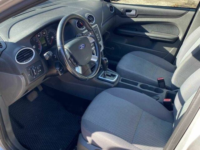 Серый Форд Фокус, объемом двигателя 1.6 л и пробегом 209 тыс. км за 4950 $, фото 8 на Automoto.ua