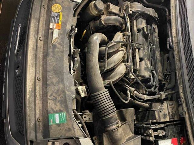 Серый Форд Фокус, объемом двигателя 1.6 л и пробегом 209 тыс. км за 4950 $, фото 11 на Automoto.ua