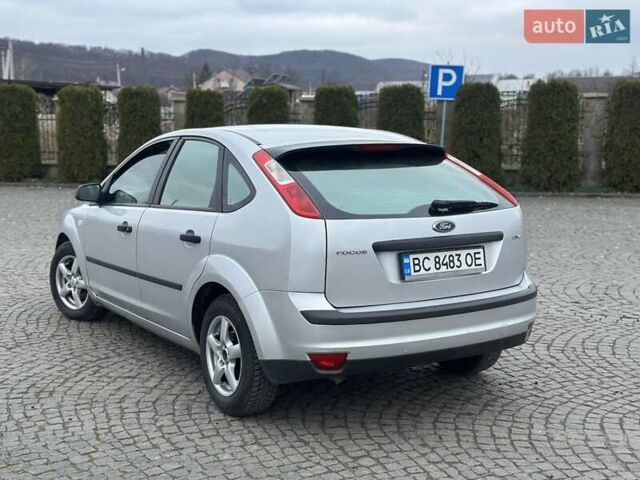 Сірий Форд Фокус, об'ємом двигуна 1.56 л та пробігом 225 тис. км за 3199 $, фото 9 на Automoto.ua
