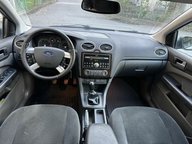 Форд Фокус 2005 в Черновцах на Automoto.ua Серый Форд Фокус, объемом двигателя 2 л и пробегом 320 тыс. км за 4150 $, фото 7 на Automoto.ua