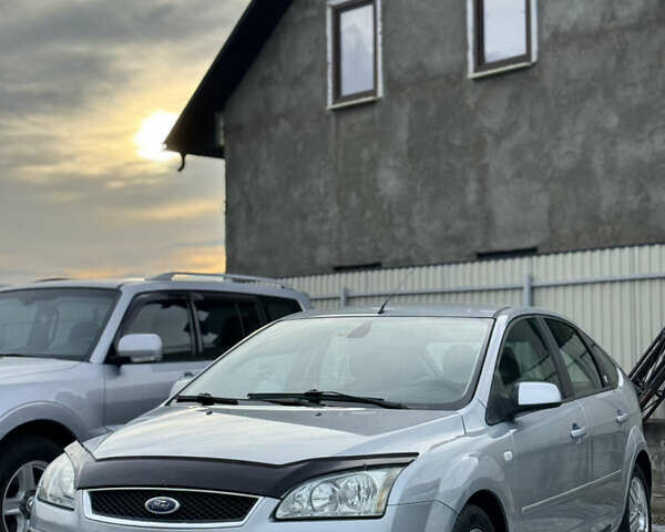 Серый Форд Фокус, объемом двигателя 2 л и пробегом 323 тыс. км за 4100 $, фото 1 на Automoto.ua