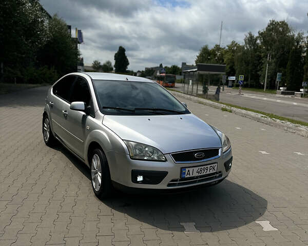 Сірий Форд Фокус, об'ємом двигуна 1.8 л та пробігом 310 тис. км за 4100 $, фото 1 на Automoto.ua