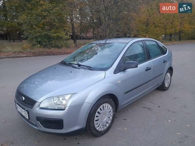 Серый Форд Фокус, объемом двигателя 1.6 л и пробегом 287 тыс. км за 5500 $, фото 8 на Automoto.ua