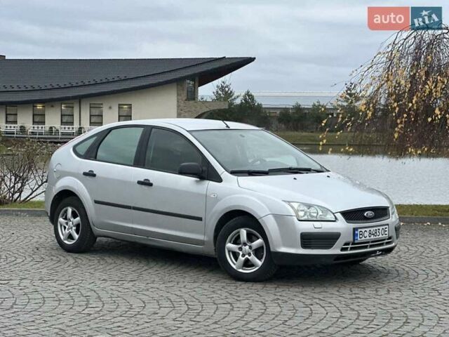 Сірий Форд Фокус, об'ємом двигуна 1.56 л та пробігом 225 тис. км за 3199 $, фото 1 на Automoto.ua