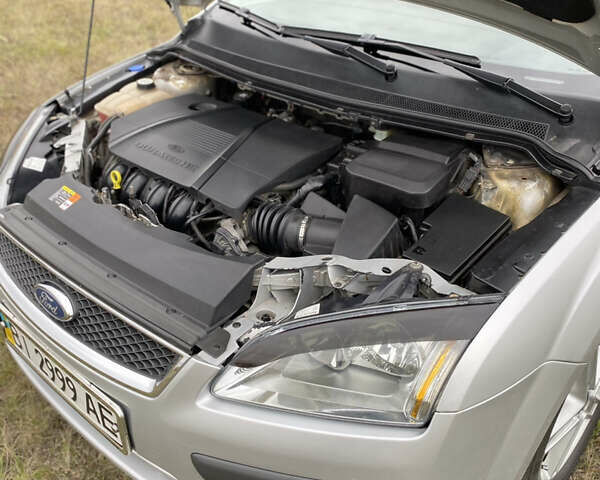 Серый Форд Фокус, объемом двигателя 2 л и пробегом 160 тыс. км за 5900 $, фото 5 на Automoto.ua