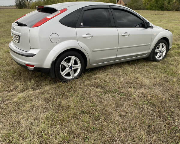 Серый Форд Фокус, объемом двигателя 2 л и пробегом 160 тыс. км за 5900 $, фото 18 на Automoto.ua