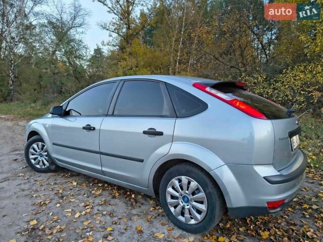 Сірий Форд Фокус, об'ємом двигуна 1.4 л та пробігом 287 тис. км за 3550 $, фото 11 на Automoto.ua