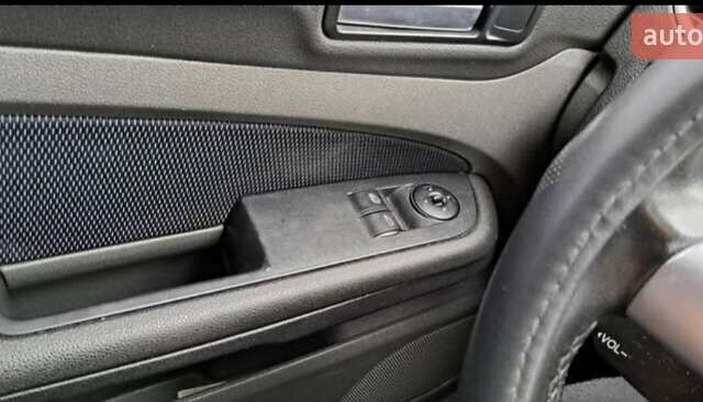 Серый Форд Фокус, объемом двигателя 1.56 л и пробегом 270 тыс. км за 3700 $, фото 3 на Automoto.ua