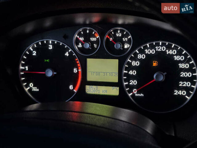 Серый Форд Фокус, объемом двигателя 1.6 л и пробегом 280 тыс. км за 3399 $, фото 29 на Automoto.ua