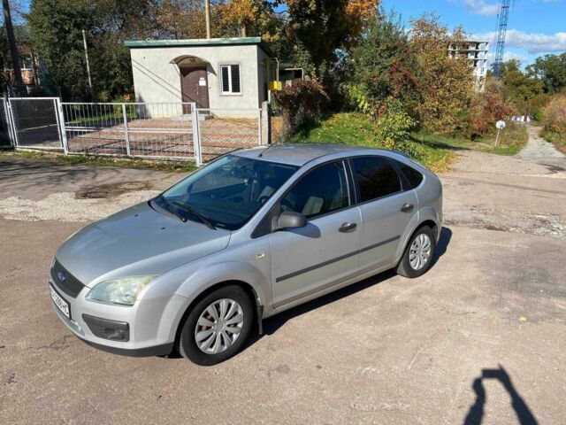 Серый Форд Фокус, объемом двигателя 1.6 л и пробегом 209 тыс. км за 4950 $, фото 1 на Automoto.ua