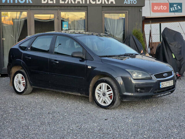 Серый Форд Фокус, объемом двигателя 1.6 л и пробегом 280 тыс. км за 3399 $, фото 7 на Automoto.ua