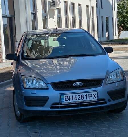 Серый Форд Фокус, объемом двигателя 1.6 л и пробегом 230 тыс. км за 4700 $, фото 3 на Automoto.ua