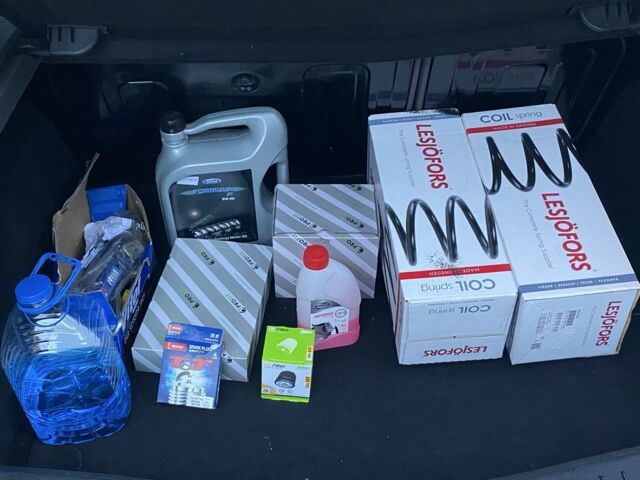 Серый Форд Фокус, объемом двигателя 1.4 л и пробегом 219 тыс. км за 4396 $, фото 15 на Automoto.ua