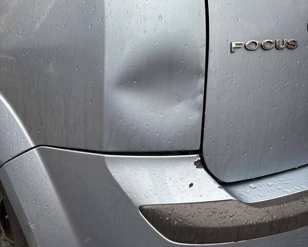 Серый Форд Фокус, объемом двигателя 1.6 л и пробегом 243 тыс. км за 4000 $, фото 14 на Automoto.ua