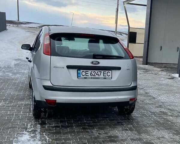 Серый Форд Фокус, объемом двигателя 1.8 л и пробегом 300 тыс. км за 4299 $, фото 2 на Automoto.ua