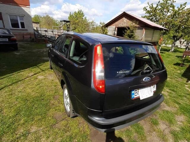 Серый Форд Фокус, объемом двигателя 1.6 л и пробегом 190 тыс. км за 5300 $, фото 5 на Automoto.ua