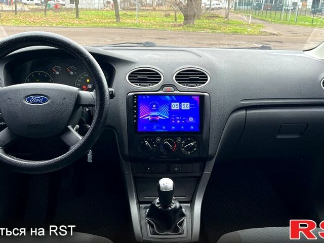 Сірий Форд Фокус, об'ємом двигуна 1.6 л та пробігом 303 тис. км за 4500 $, фото 10 на Automoto.ua