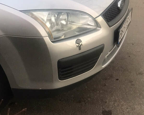 Серый Форд Фокус, объемом двигателя 1.6 л и пробегом 280 тыс. км за 3500 $, фото 10 на Automoto.ua