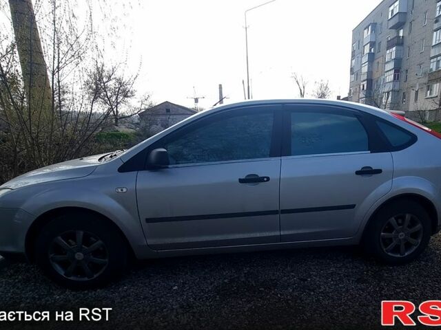 Серый Форд Фокус, объемом двигателя 1.4 л и пробегом 230 тыс. км за 4700 $, фото 2 на Automoto.ua