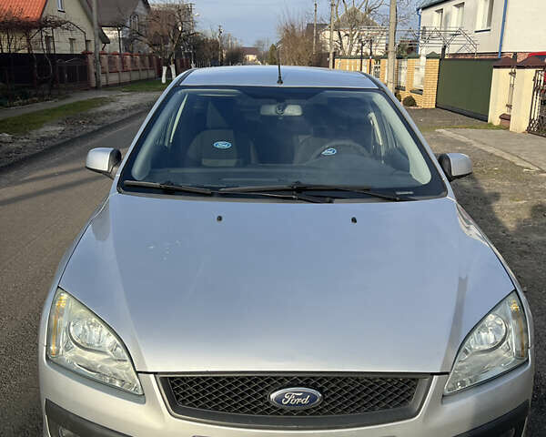 Серый Форд Фокус, объемом двигателя 1.6 л и пробегом 206 тыс. км за 3900 $, фото 55 на Automoto.ua