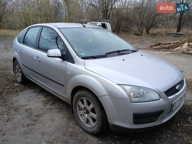 Сірий Форд Фокус, об'ємом двигуна 1.8 л та пробігом 247 тис. км за 4500 $, фото 2 на Automoto.ua