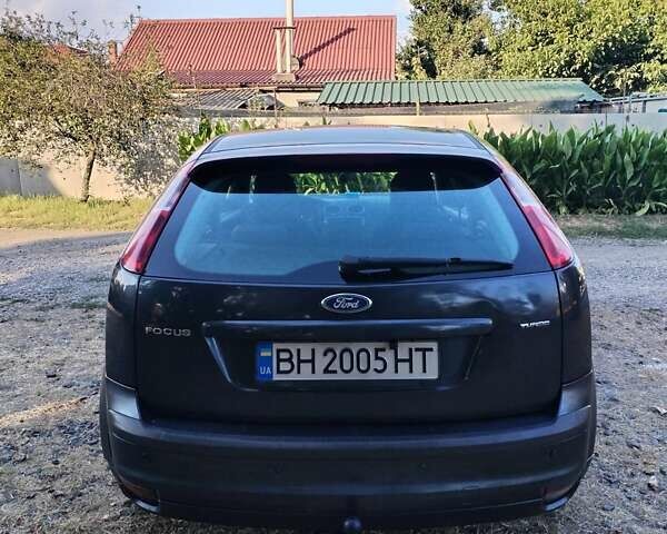 Сірий Форд Фокус, об'ємом двигуна 1.6 л та пробігом 440 тис. км за 3500 $, фото 6 на Automoto.ua