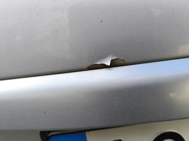 Серый Форд Фокус, объемом двигателя 1.8 л и пробегом 320 тыс. км за 3400 $, фото 5 на Automoto.ua