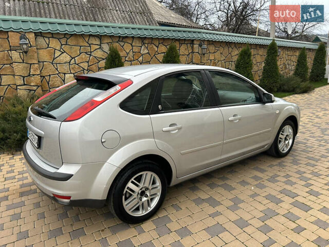 Сірий Форд Фокус, об'ємом двигуна 1.6 л та пробігом 268 тис. км за 4300 $, фото 3 на Automoto.ua