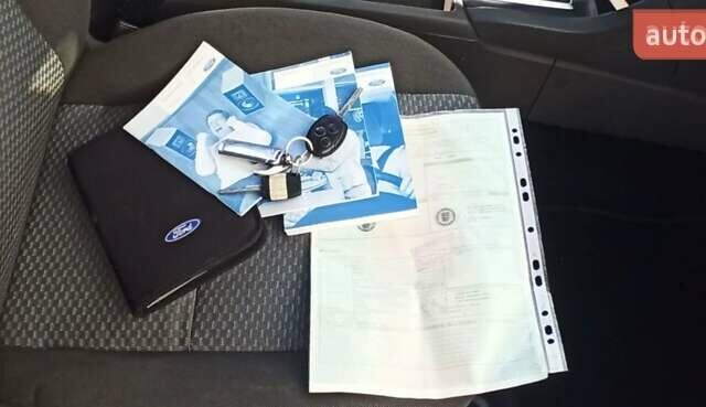 Серый Форд Фокус, объемом двигателя 1.6 л и пробегом 220 тыс. км за 4600 $, фото 10 на Automoto.ua