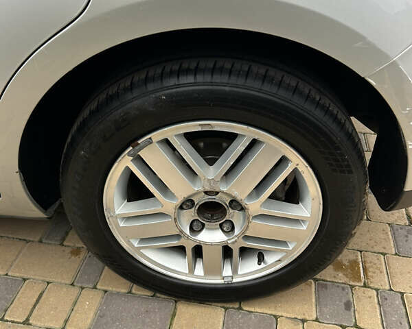 Сірий Форд Фокус, об'ємом двигуна 1.6 л та пробігом 268 тис. км за 4300 $, фото 29 на Automoto.ua