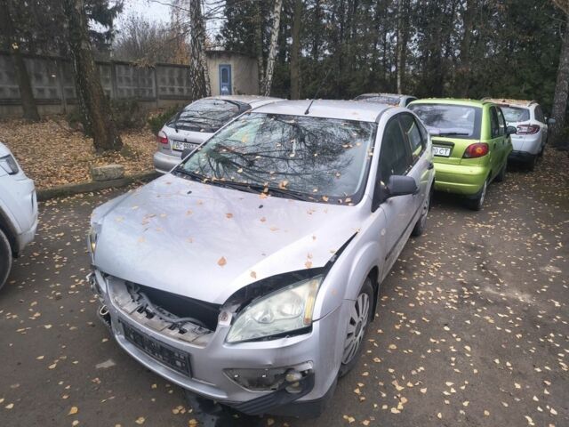 Сірий Форд Фокус, об'ємом двигуна 1.6 л та пробігом 210 тис. км за 1100 $, фото 3 на Automoto.ua