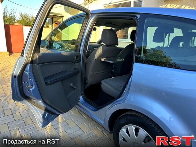 Серый Форд Фокус, объемом двигателя 1.8 л и пробегом 40 тыс. км за 7500 $, фото 6 на Automoto.ua