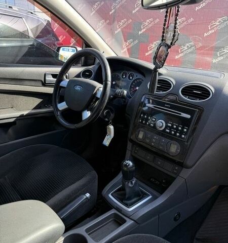 Серый Форд Фокус, объемом двигателя 1.6 л и пробегом 112 тыс. км за 6000 $, фото 35 на Automoto.ua