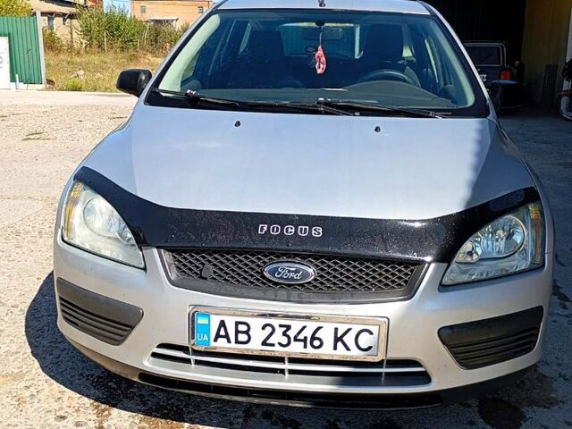 Сірий Форд Фокус, об'ємом двигуна 1.8 л та пробігом 267 тис. км за 3050 $, фото 4 на Automoto.ua