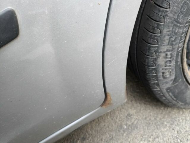 Серый Форд Фокус, объемом двигателя 1.8 л и пробегом 320 тыс. км за 3400 $, фото 7 на Automoto.ua