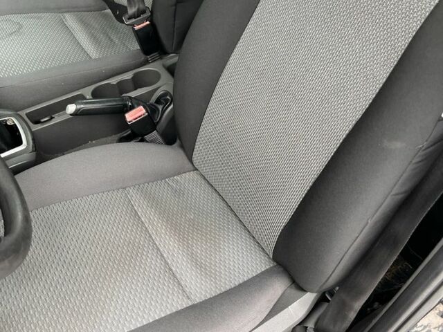 Серый Форд Фокус, объемом двигателя 1.6 л и пробегом 237 тыс. км за 1350 $, фото 10 на Automoto.ua