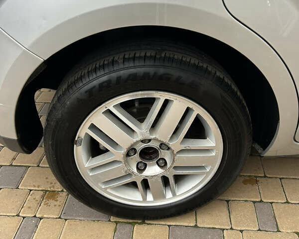 Сірий Форд Фокус, об'ємом двигуна 1.6 л та пробігом 268 тис. км за 4300 $, фото 28 на Automoto.ua