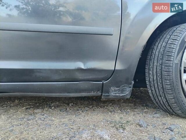 Серый Форд Фокус, объемом двигателя 1.6 л и пробегом 440 тыс. км за 4000 $, фото 11 на Automoto.ua