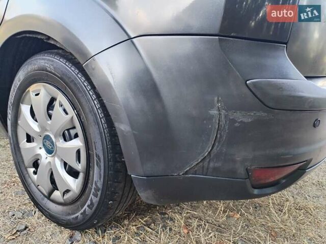 Сірий Форд Фокус, об'ємом двигуна 1.6 л та пробігом 440 тис. км за 3500 $, фото 12 на Automoto.ua