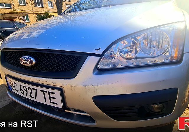 Серый Форд Фокус, объемом двигателя 1.6 л и пробегом 500 тыс. км за 3500 $, фото 4 на Automoto.ua