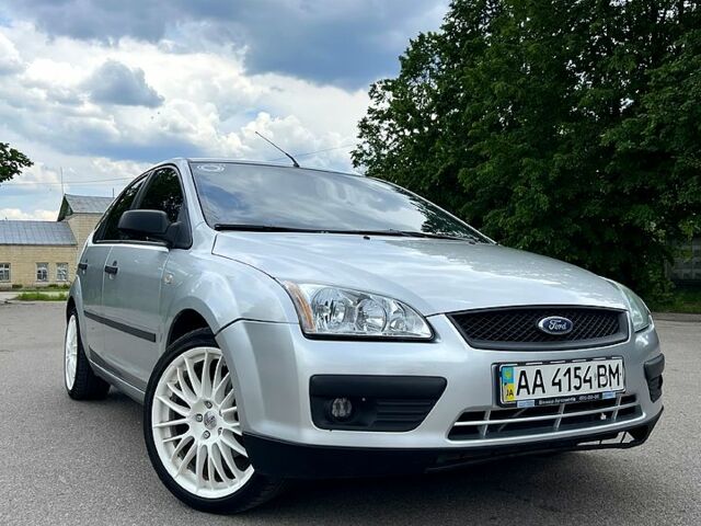 Сірий Форд Фокус, об'ємом двигуна 1.6 л та пробігом 0 тис. км за 3300 $, фото 11 на Automoto.ua