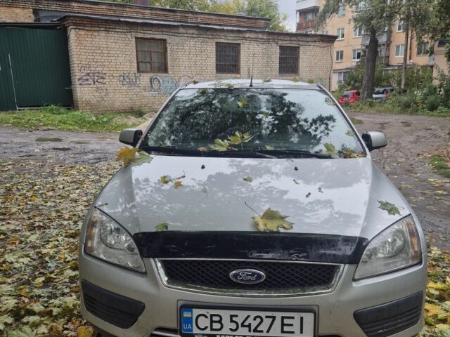 Серый Форд Фокус, объемом двигателя 1.6 л и пробегом 350 тыс. км за 3800 $, фото 4 на Automoto.ua