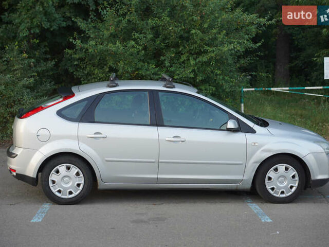 Форд Фокус 2007 в Киеве на Automoto.ua Серый Форд Фокус, объемом двигателя 1.6 л и пробегом 248 тыс. км за 4500 $, фото 3 на Automoto.ua